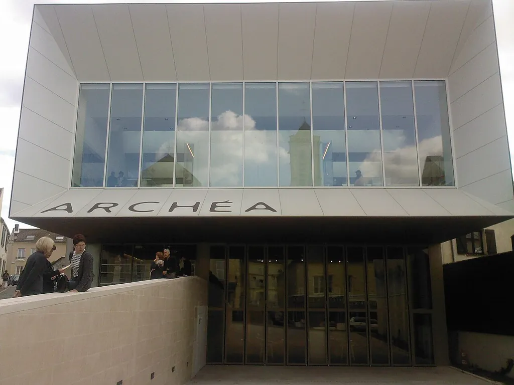 Archéa in Louvres