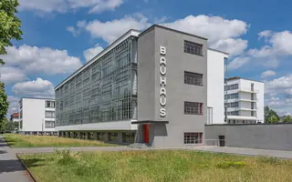 Bauhausgebäude Dessau in Dessau-Roßlau