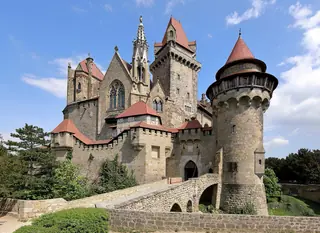 Burg Kreuzenstein in Leobendorf