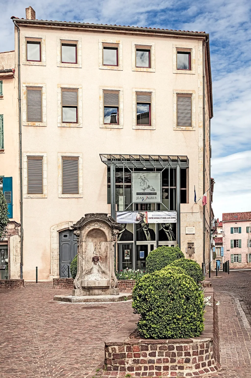 Centre national et musée Jean-Jaurès in Castres