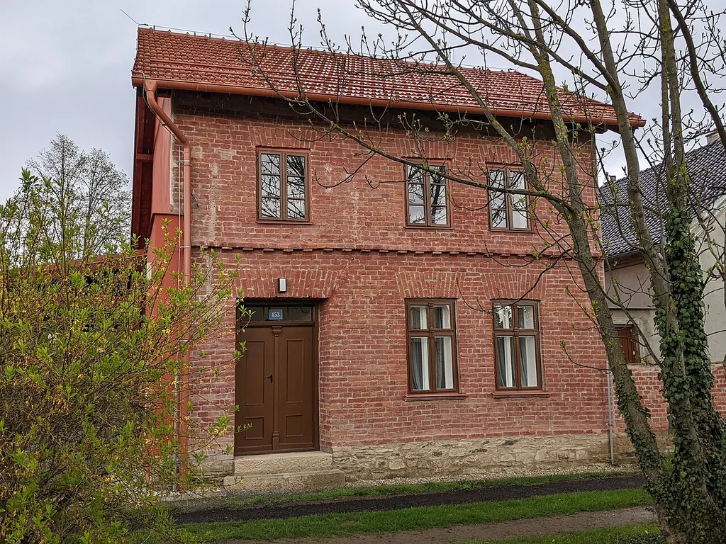Červený domek Petra Bezruče in Kostelec na Hané
