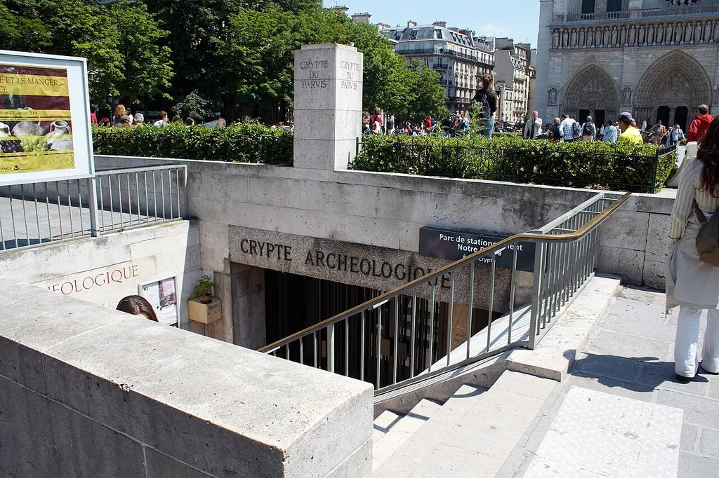 Crypte archéologique de l'île de la Cité in Paris