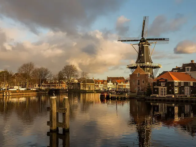 Molen De Adriaan in Haarlem