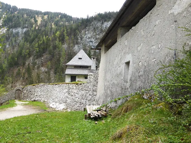 Fort Kniepass in Unken