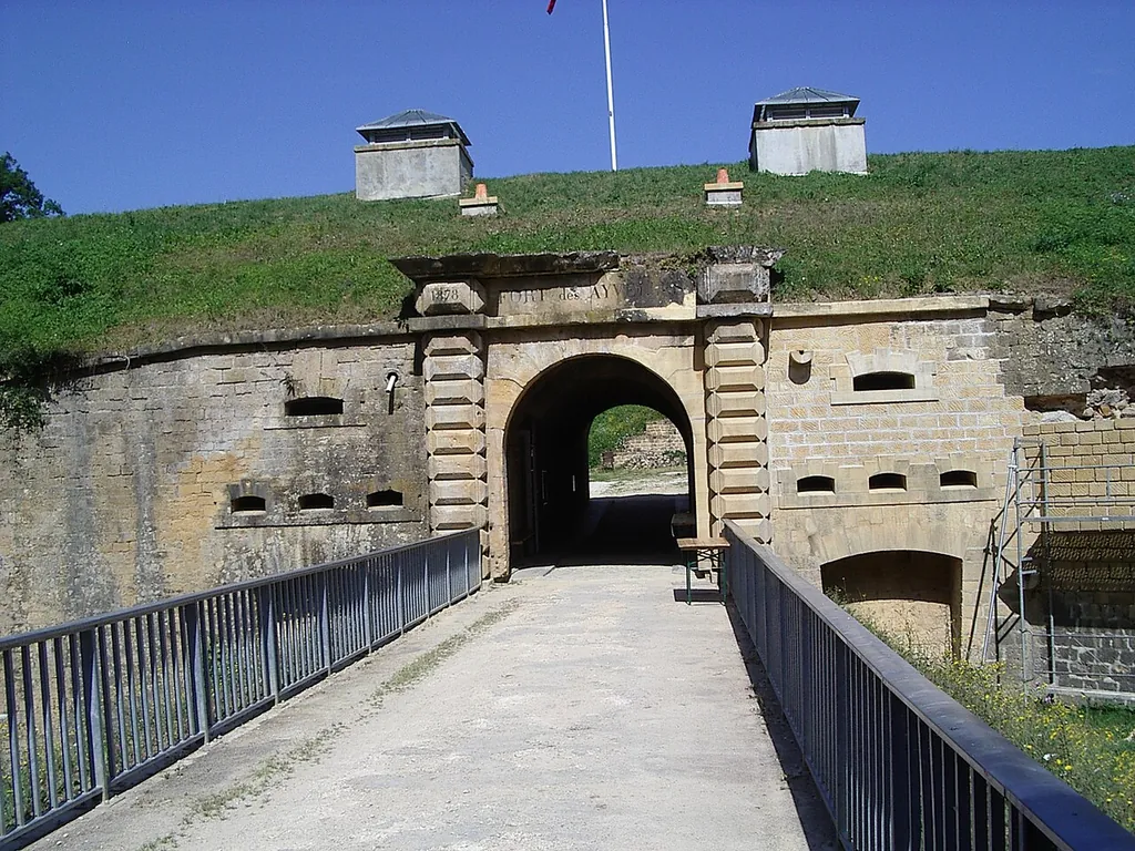 Fort des Ayvelles in Les Ayvelles