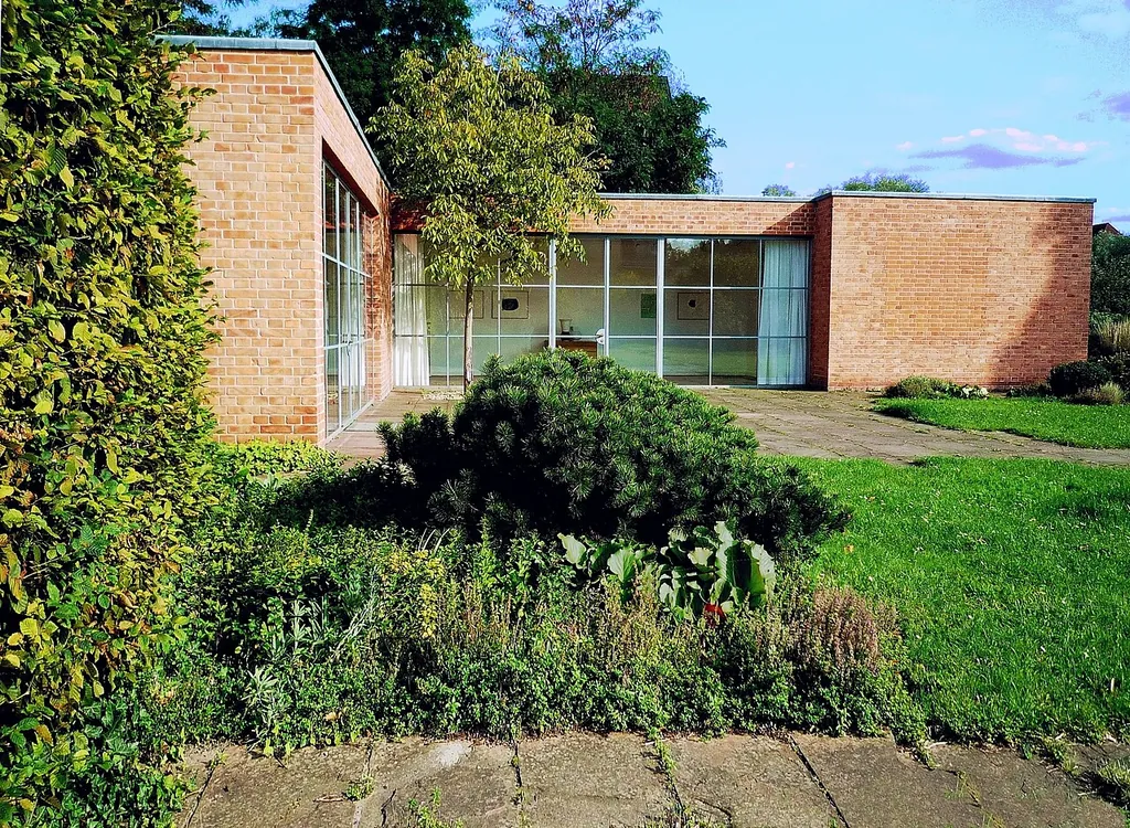 Mies van der Rohe Haus in Berlin