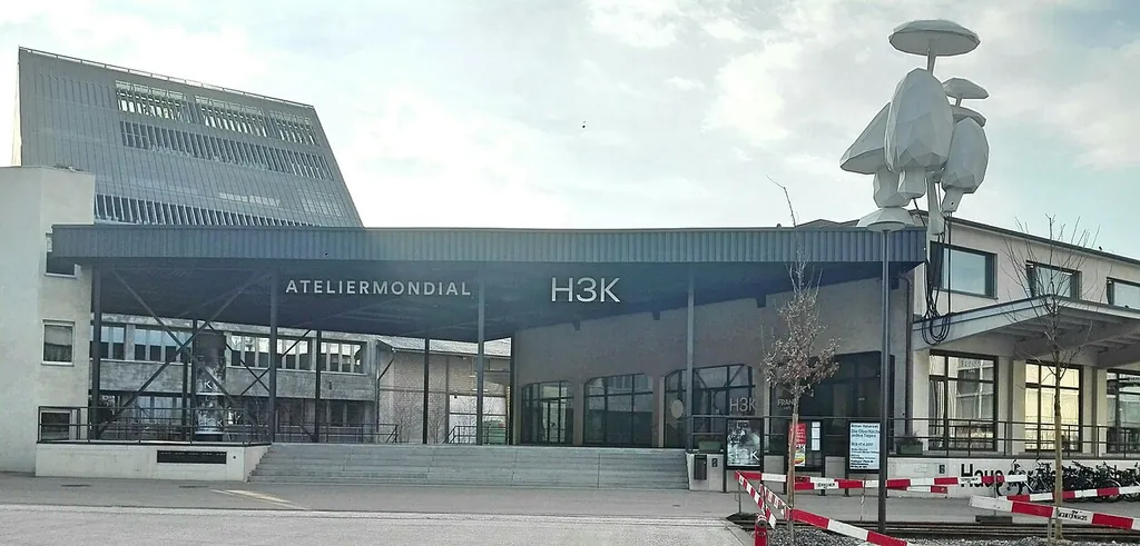 HEK (Haus der Elektronischen Künste) in Münchenstein