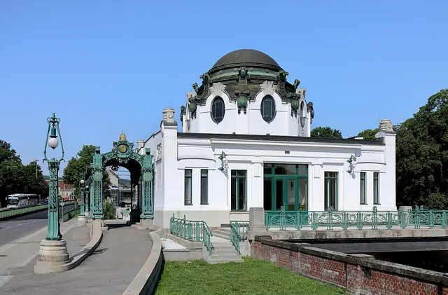 Otto Wagner Hofpavillon Hietzing in Wien