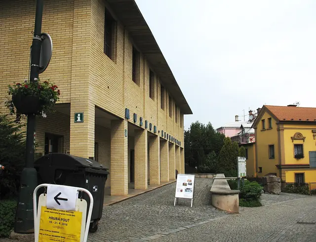Klenotnice drahých kamenů in Nová Paka