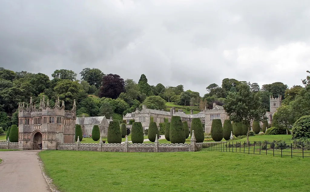 Lanhydrock House in Bodmin
