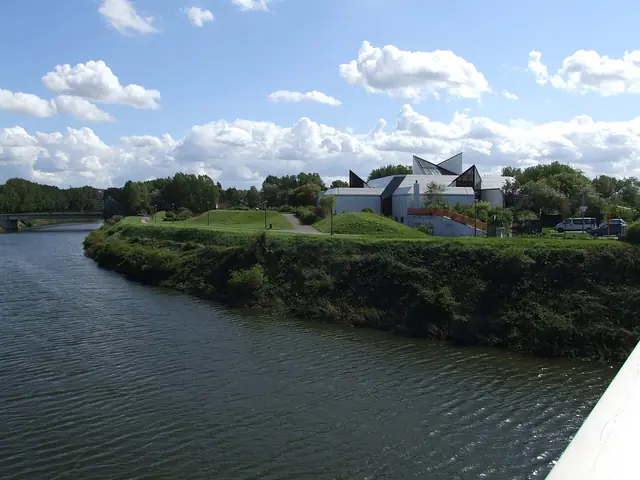 Lieu d'Art et Action Contemporaine (LAAC) in Dunkerque