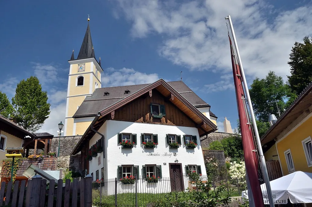 Literaturhaus Henndorf in Henndorf am Wallersee