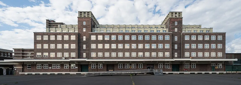 LVR-Industriemuseum Peter-Behrens-Bau in Oberhausen