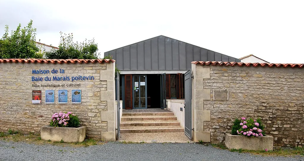 Maison de la Baie du Marais poitevin in Esnandes