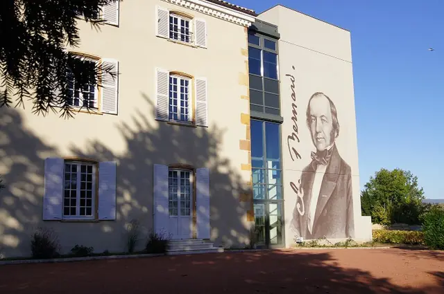 Musée Claude Bernard in Saint-Julien