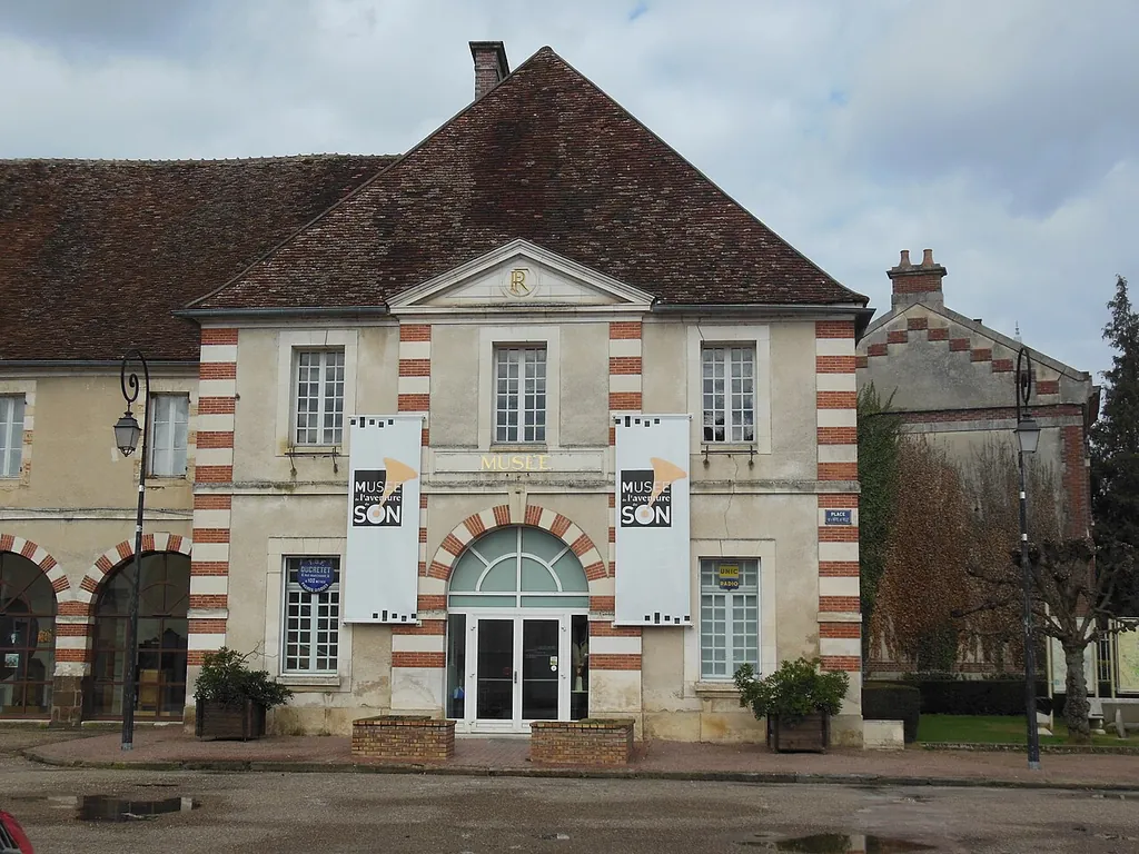 Musée de l'Aventure du Son in Saint-Fargeau
