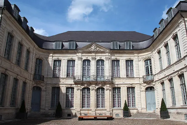 Musée de l'hôtel Sandelin in Saint-Omer