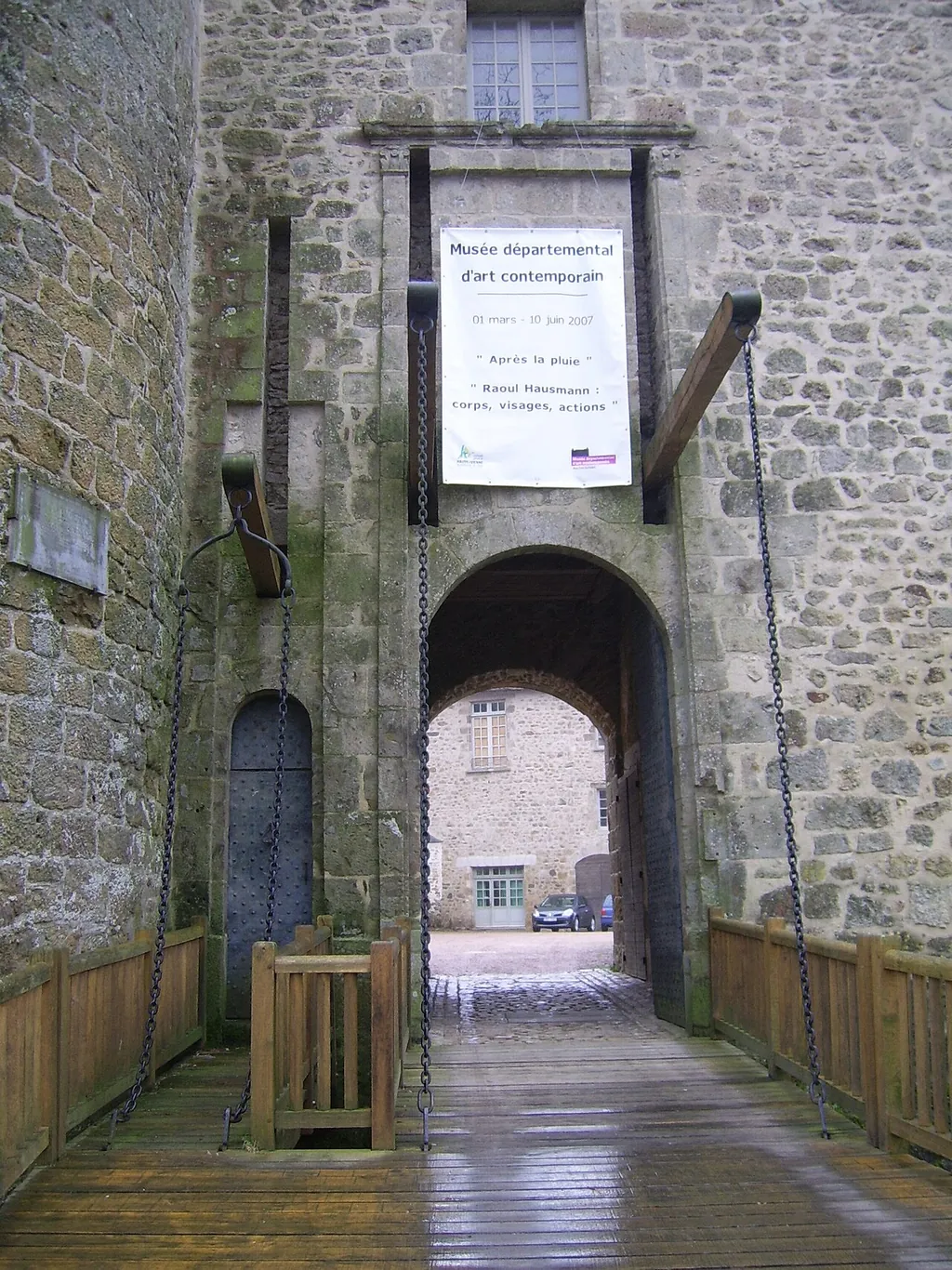 Musée d'art contemporain de la Haute-Vienne – Château de Rochechouart