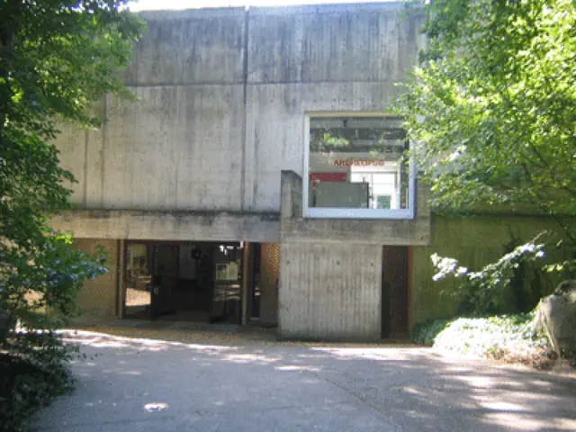 Musée départemental de Préhistoire d'Île-de-France in Nemours