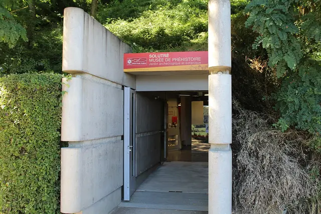 Musée départemental de préhistoire de Solutré in Solutré-Pouilly