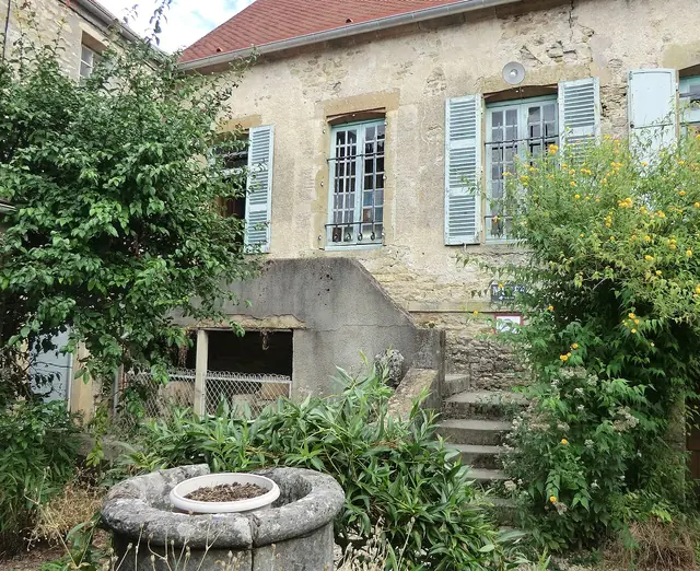 Musée des fouilles des Fontaines Salées in Saint-Père