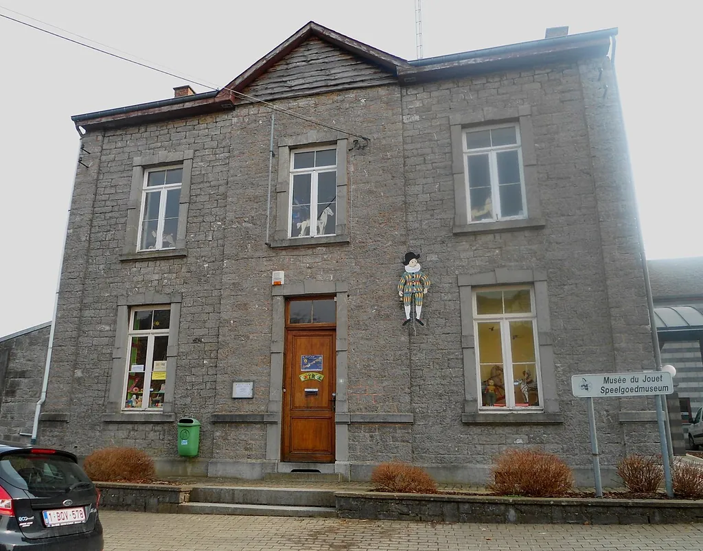 Musée du Jouet et de l'Enfant in Ferrières