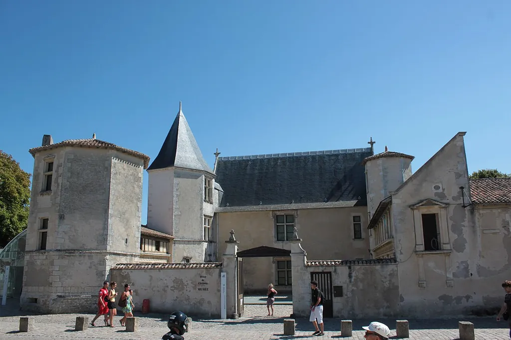 Musée Ernest Cognacq in Saint-Martin-de-Ré