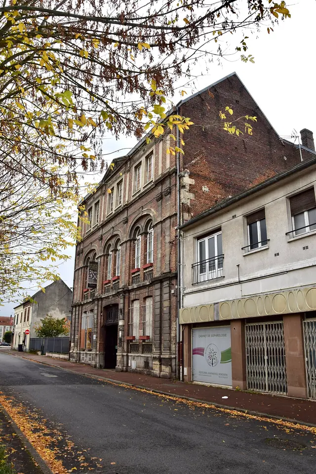 Musée Jeanne-d'Aboville in La Fère