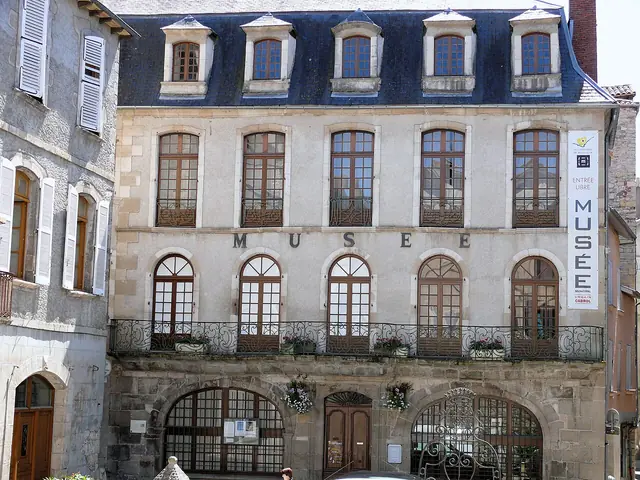 Musée Urbain Cabrol (MUC) in Villefranche-de-Rouergue