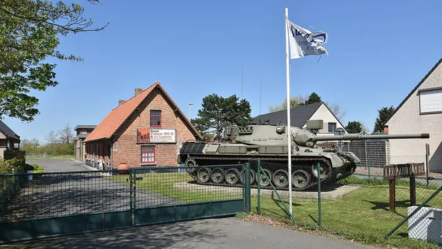 Museum Cabour WO II & 2/4 Lansiers in De Panne