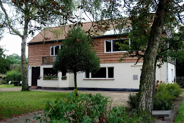 Gemeentelijk Museum Gust De Smet in Sint-Martens-Latem