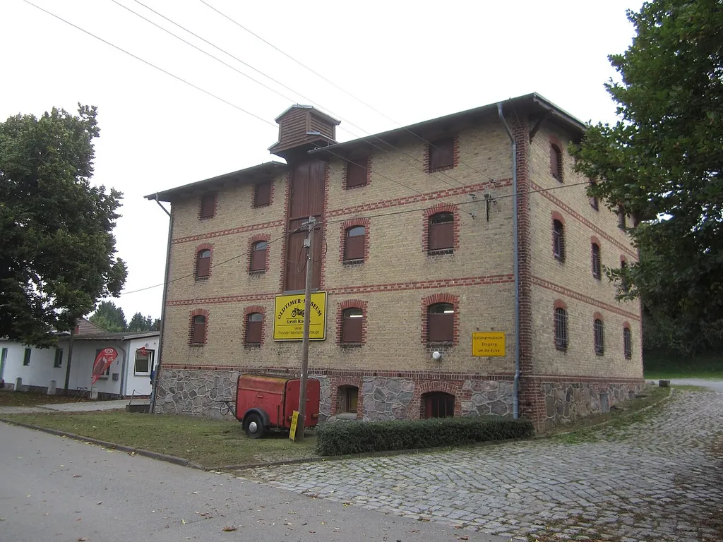 Oldtimermuseum Groß Raden in Sternberg