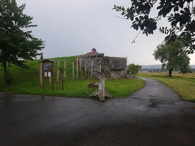 OP-S 10 Křižovatka in Velké Hoštice