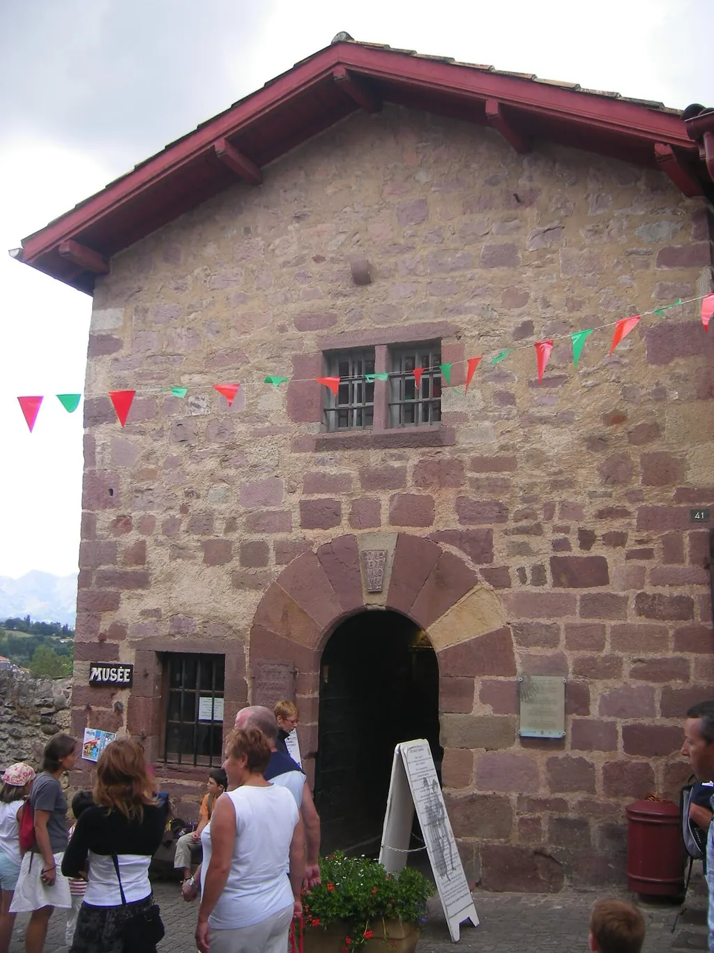 Prison des évêques de Saint-Jean-Pied-de-Port