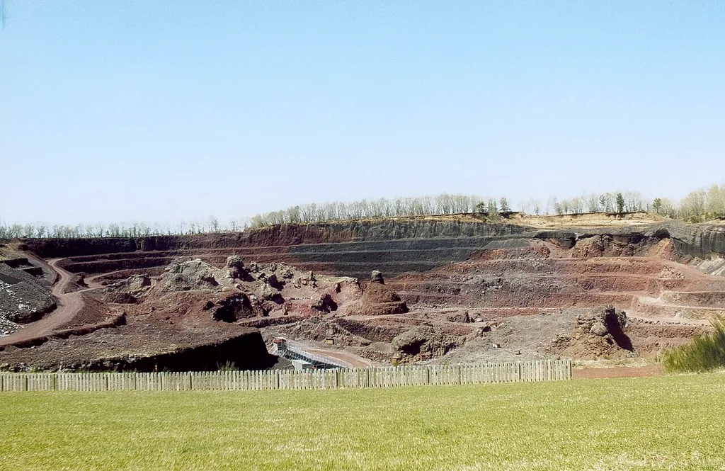 Volcan de Lemptégy in Saint-Ours