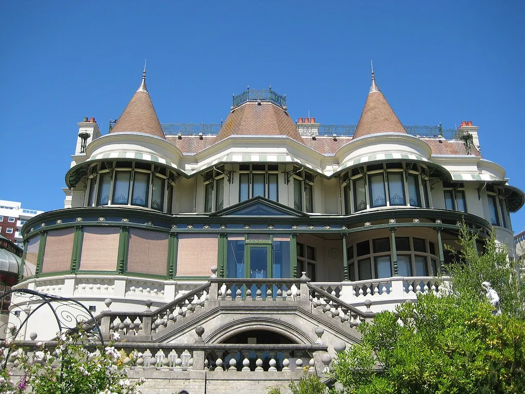 Russell-Cotes Art Gallery & Museum in Bournemouth