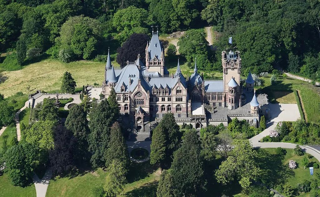Schloss Drachenburg in Königswinter