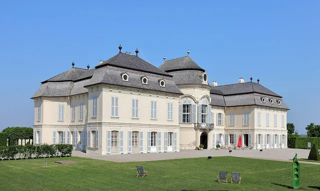 Schloss Niederweiden in Engelhartstetten
