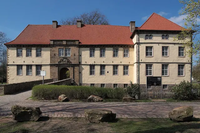 Emschertal-Museum Schloss Strünkede in Herne