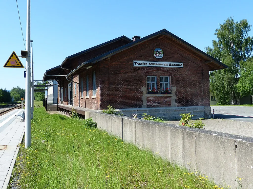 Traktor-Museum am Bahnhof in Schwarzenbach an der Saale