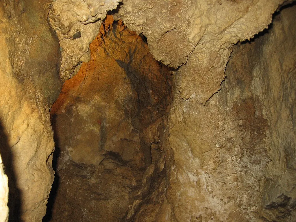 Tropfsteinhöhle Alland